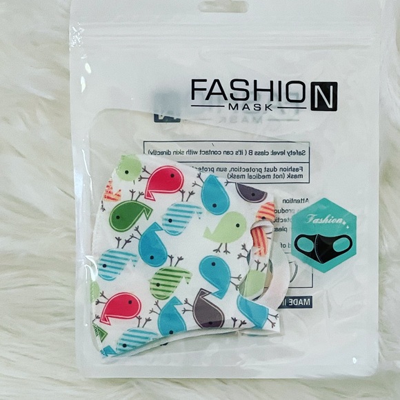 Children's Bird Mask NWT - Picture 2 of 3